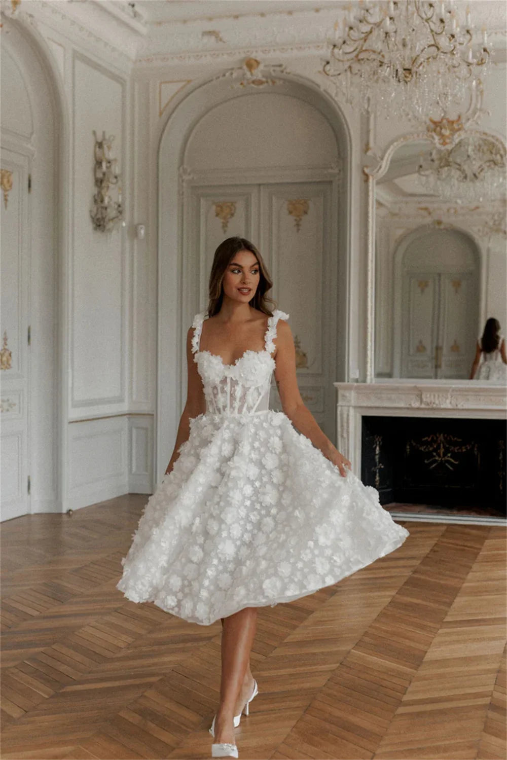 Elori | Lace White Party